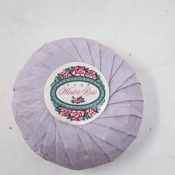 Vintage Avon To a Winter Rose Perfumed Soap Bar Flowers Scented NOS 2.5oz - Picture 1 of 3